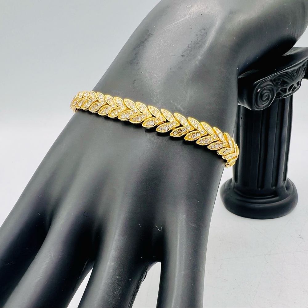Vintage leafy gold tone rhinestone bracelet estate costume jewelry 7” - Picture 11 of 14